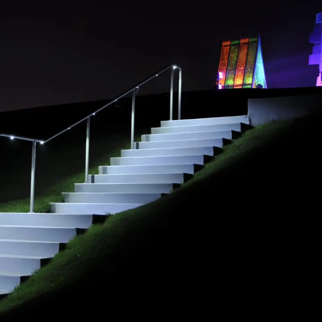 HR-02: Symmetrical Handrail Light