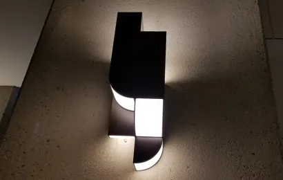 Quad Cylinder Up & Down Light, Delta Hotel, Vancouver